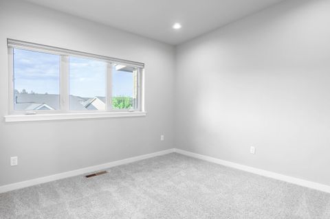 Tiny photo for 3610 SW Badger Avenue, Redmond, OR 97756 (MLS # 220220240)