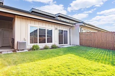 Tiny photo for 3610 SW Badger Avenue, Redmond, OR 97756 (MLS # 220220240)