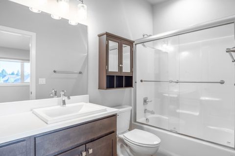 Tiny photo for 3610 SW Badger Avenue, Redmond, OR 97756 (MLS # 220220240)