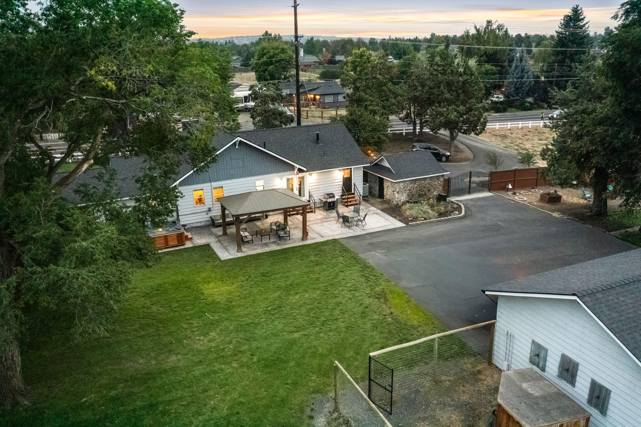 2765 W Antler Avenue