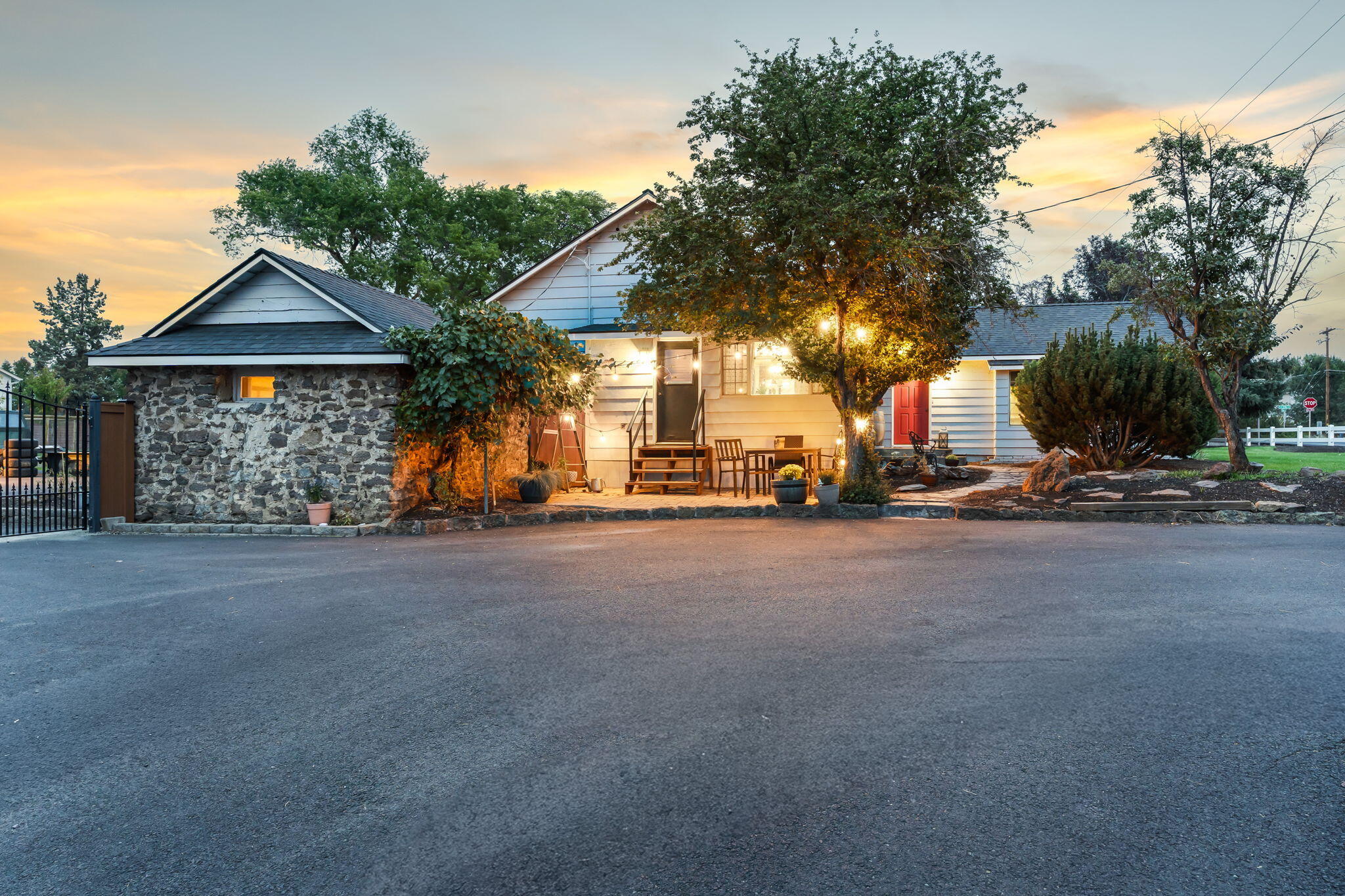 2765 W Antler Avenue