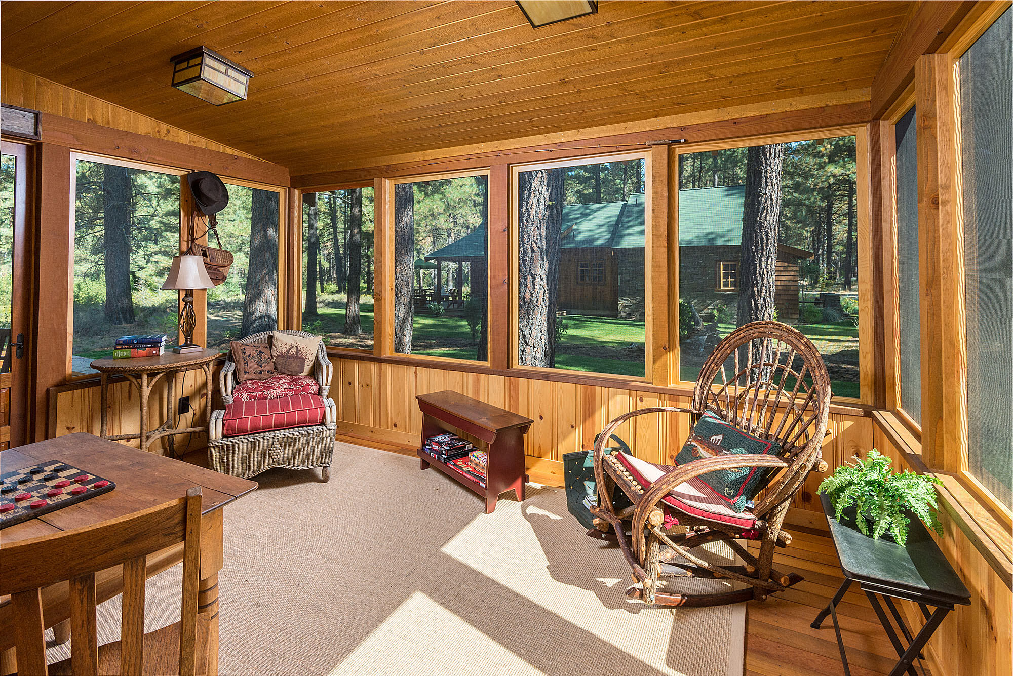 Lake Creek Lodge - Residential