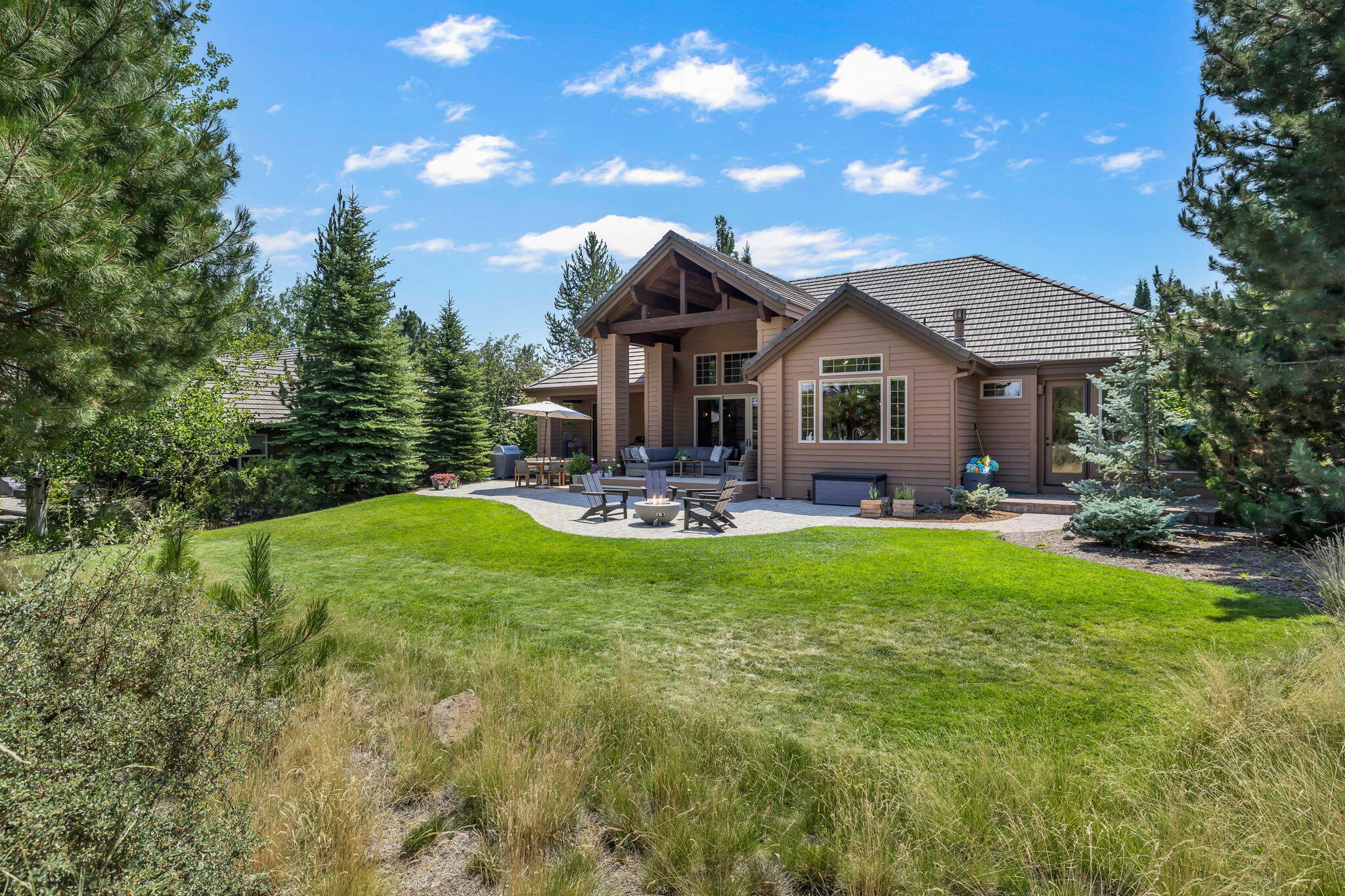 Broken Top - Residential