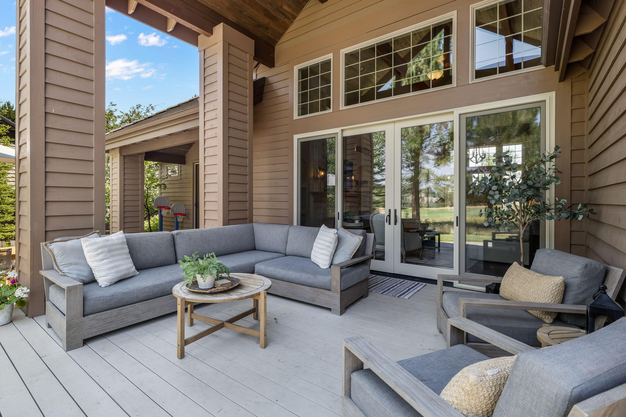 Broken Top - Residential