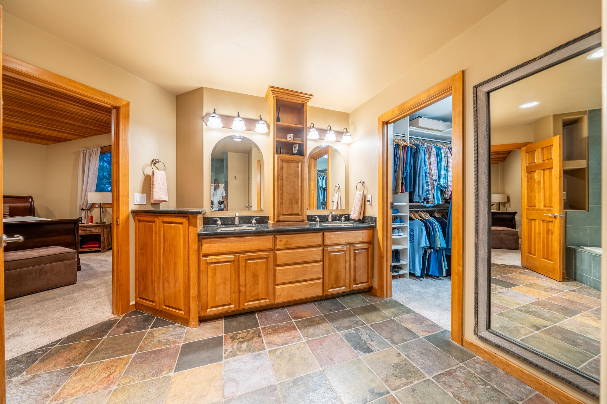 7th Mtn Golf Village - Residential