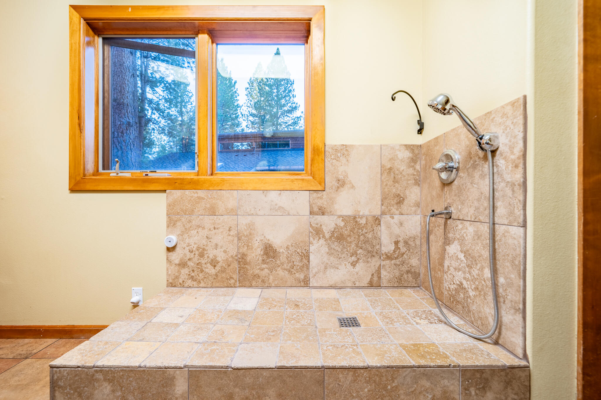 7th Mtn Golf Village - Residential