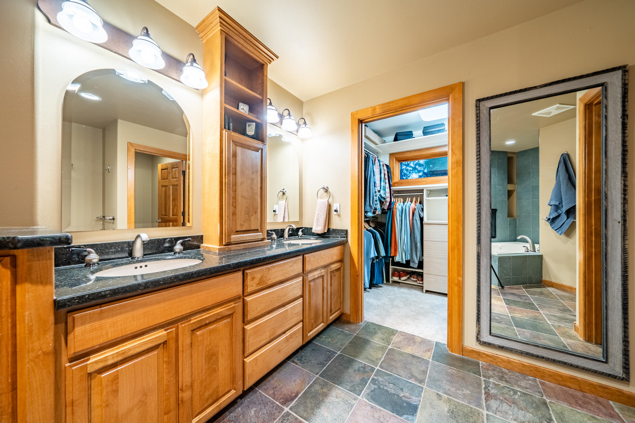 7th Mtn Golf Village - Residential