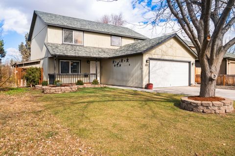 3127 SW Metolius Avenue Redmond OR 97756