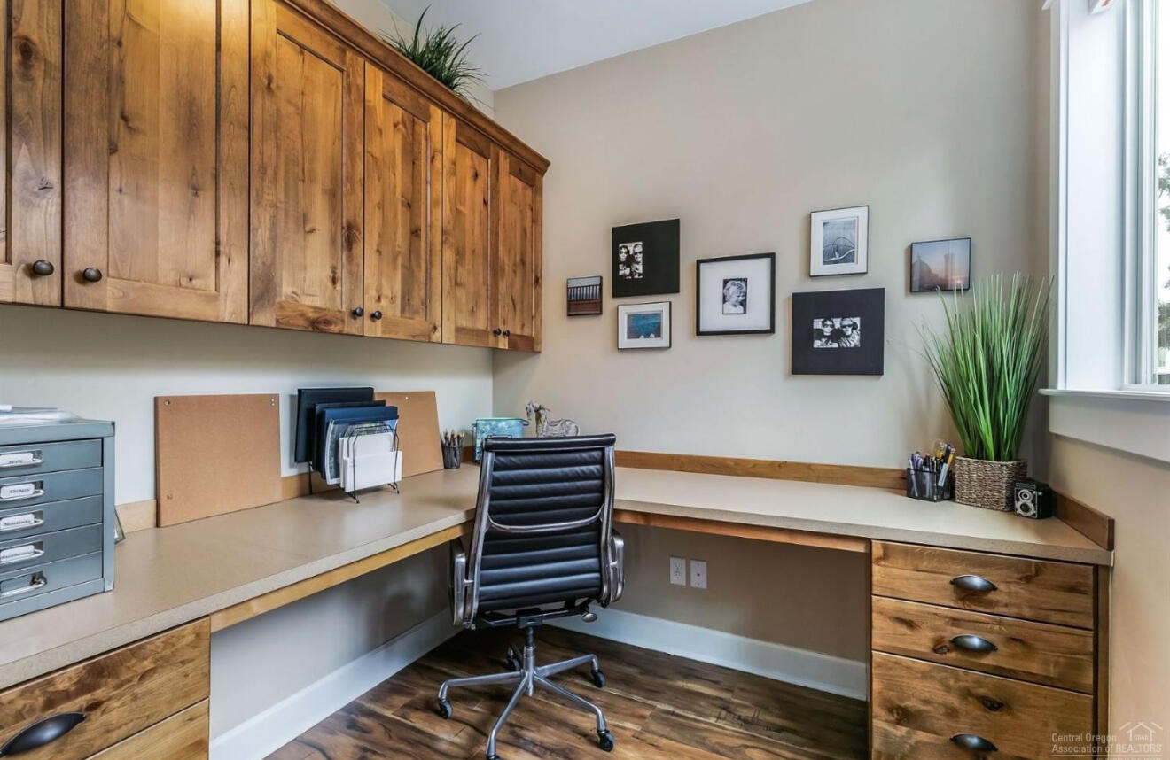 Lava Ridges - Residential