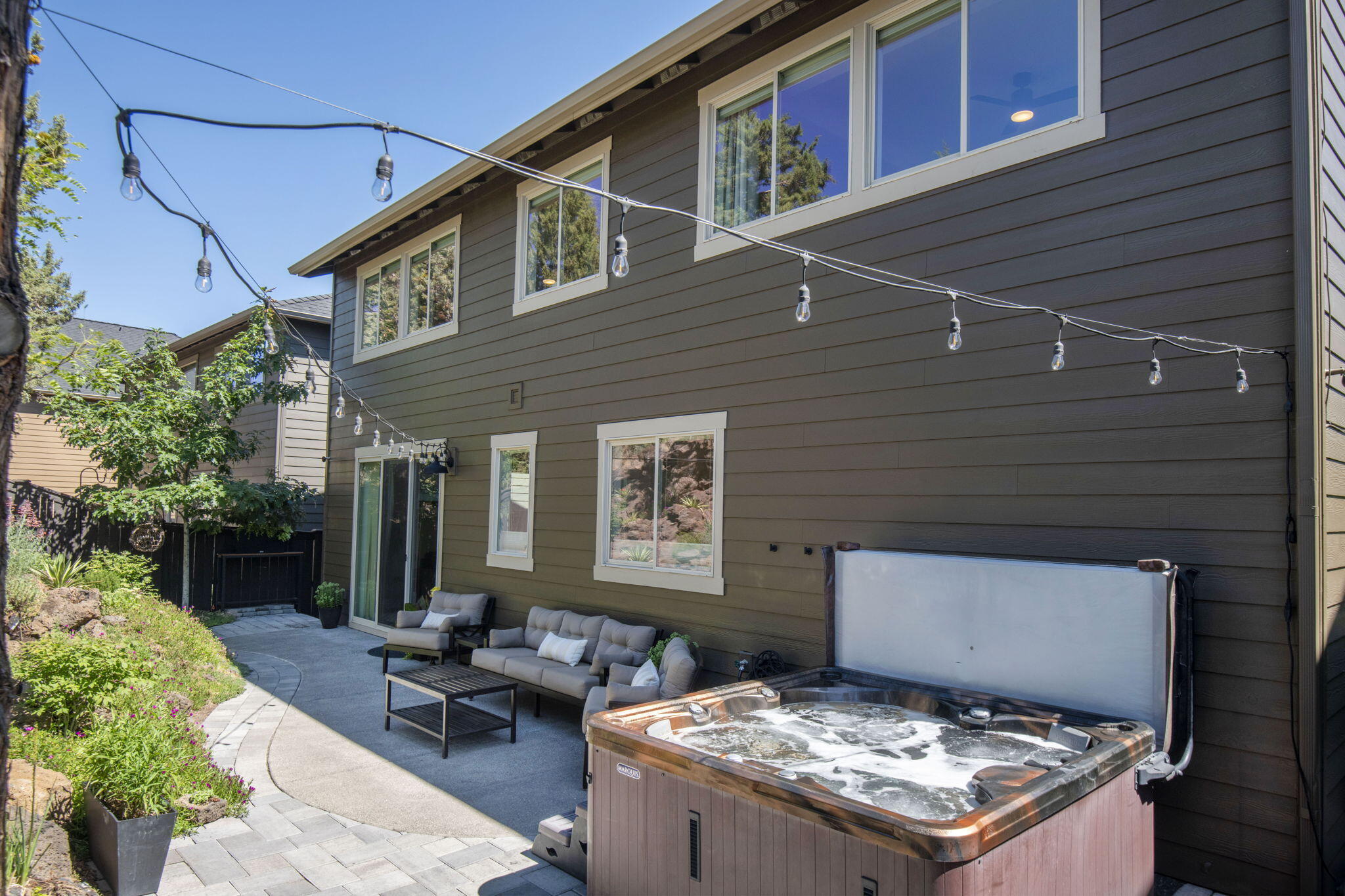 Lava Ridges - Residential