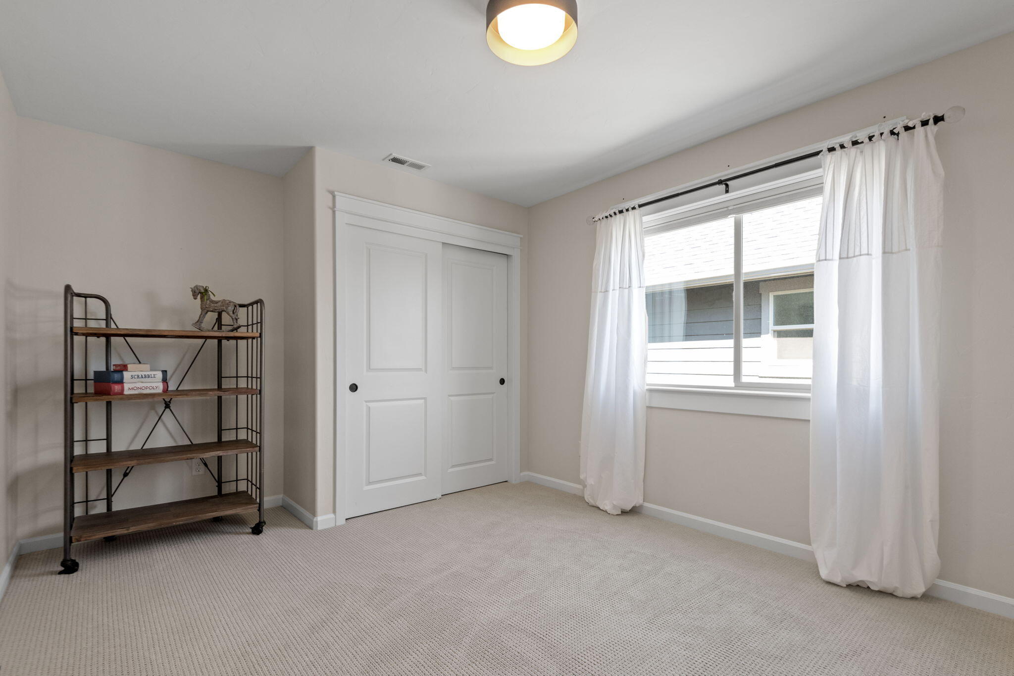 Lava Ridges - Residential