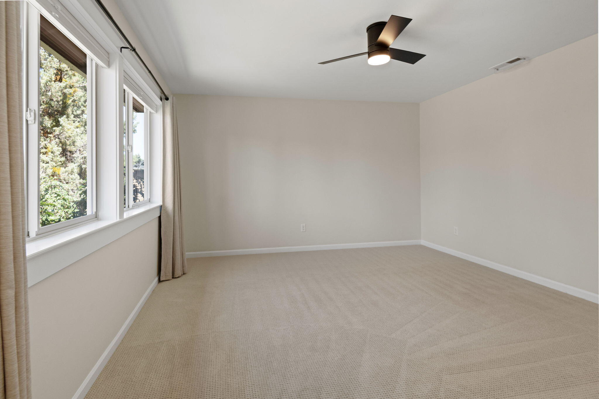 Lava Ridges - Residential