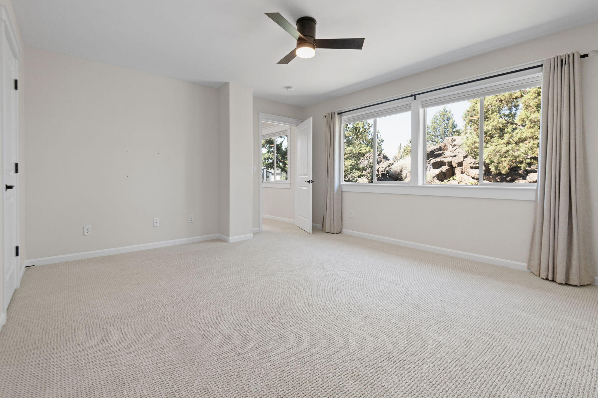 Lava Ridges - Residential