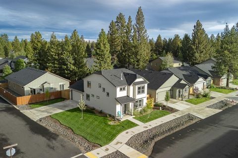 Tiny photo for 1705 W Williamson Avenue, Sisters, OR 97759 (MLS # 220210045)