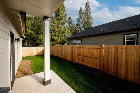 Tiny photo for 1705 W Williamson Avenue, Sisters, OR 97759 (MLS # 220210045)