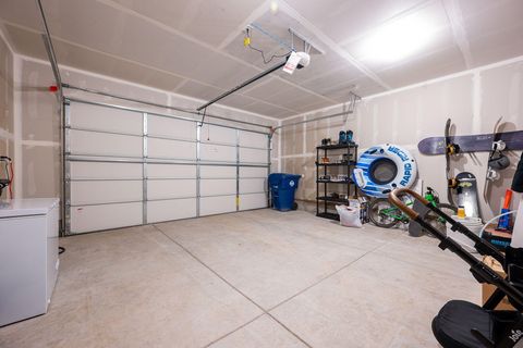 Tiny photo for 1705 W Williamson Avenue, Sisters, OR 97759 (MLS # 220210045)
