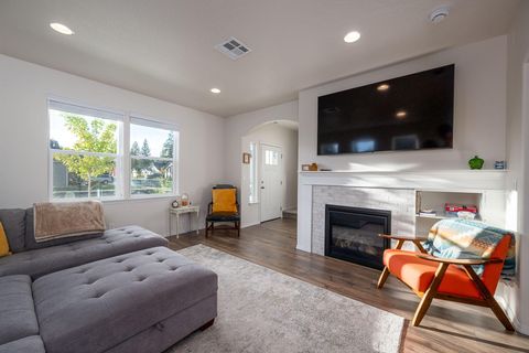 Tiny photo for 1705 W Williamson Avenue, Sisters, OR 97759 (MLS # 220210045)