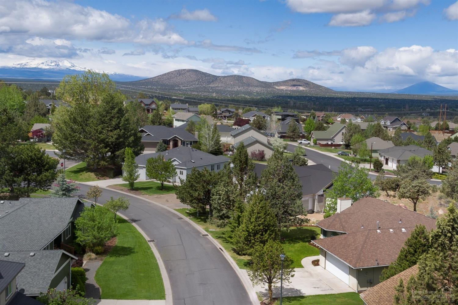 Vall - Residential