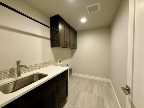 Tiny photo for 61425 SE Daybreak Court #Lot 6, Bend, OR 97702 (MLS # 220215624)