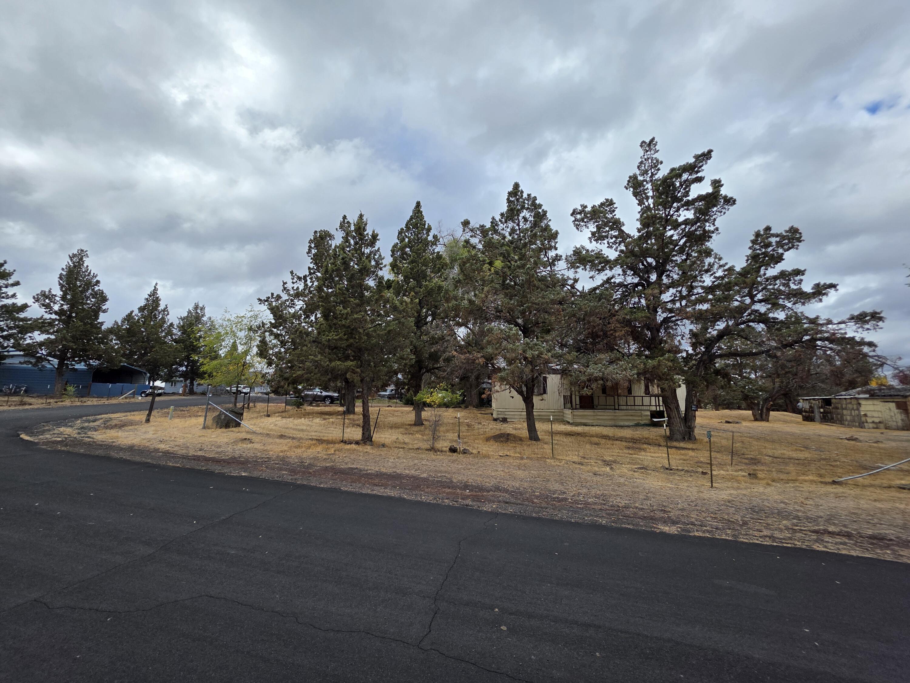 2675 NW Norse Drive