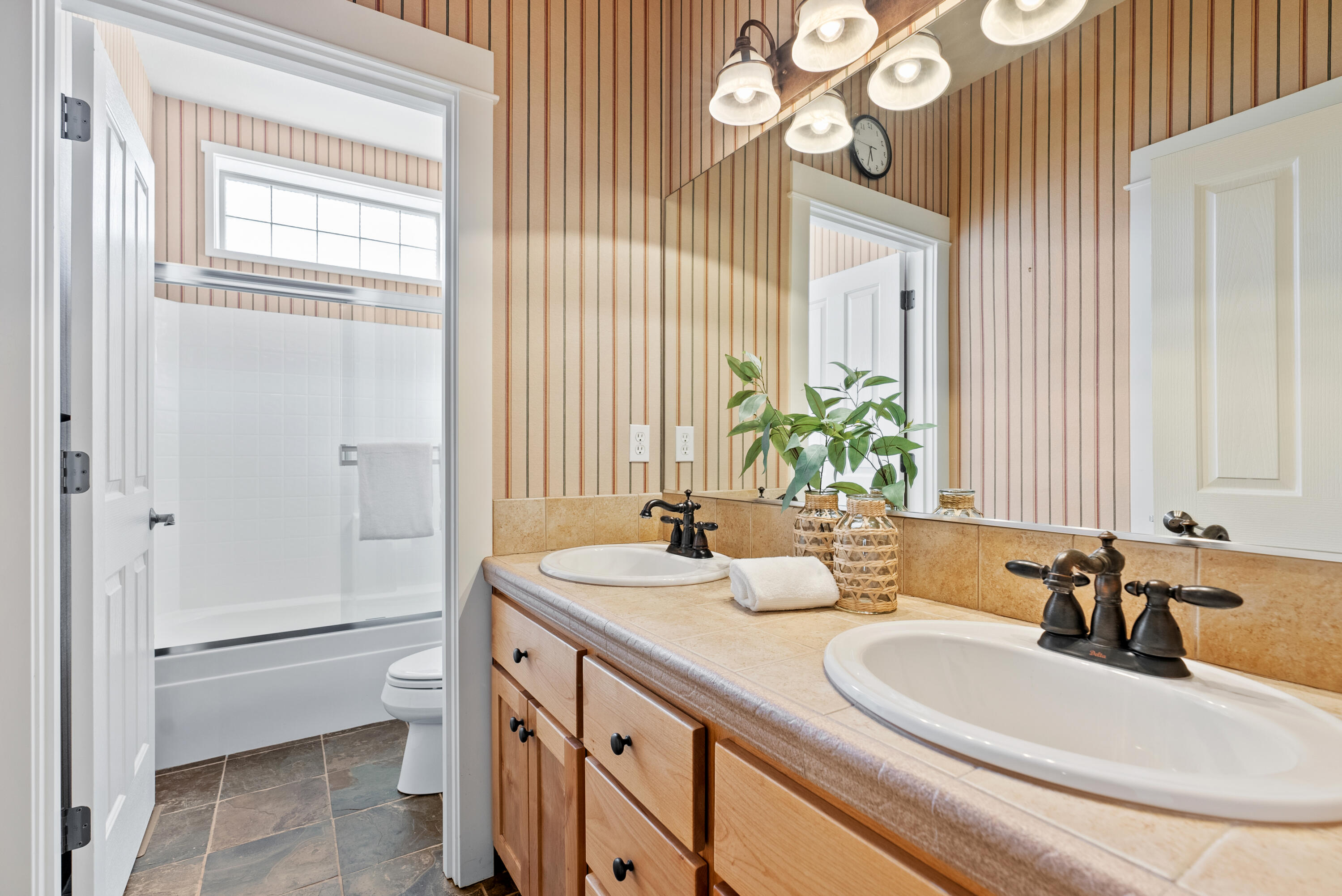 Majestic Ridge - Residential