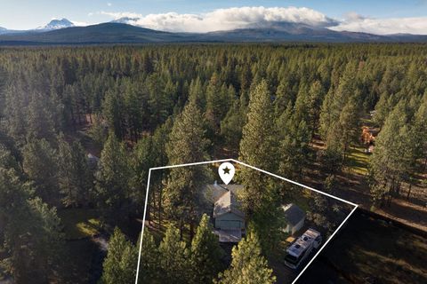 Tiny photo for 69341 Silver Spur, Sisters, OR 97759 (MLS # 220214038)