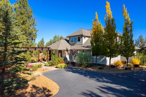 4022 NW Northcliff Bend OR 97703