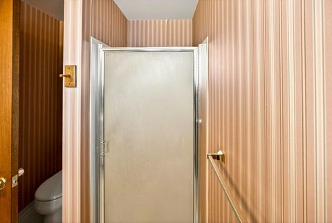 Tiny photo for 4055 Crestwood Circle, Central Point, OR 97502 (MLS # 220213997)