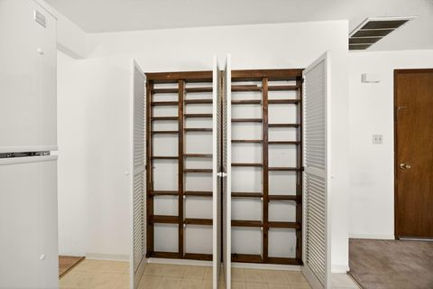 Tiny photo for 4055 Crestwood Circle, Central Point, OR 97502 (MLS # 220213997)