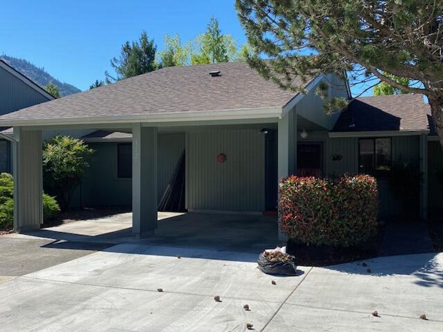 Nice, clean, ground floor, 2 bedroom/2 full bath, condo in Leisure Estates with two parking spots! All new laminate flooring, new stove/oven, new fridge. Nice private back yard. Close to Fred Meyer and Walmart. Seller is installing a brand new heat pump before close of escrow!