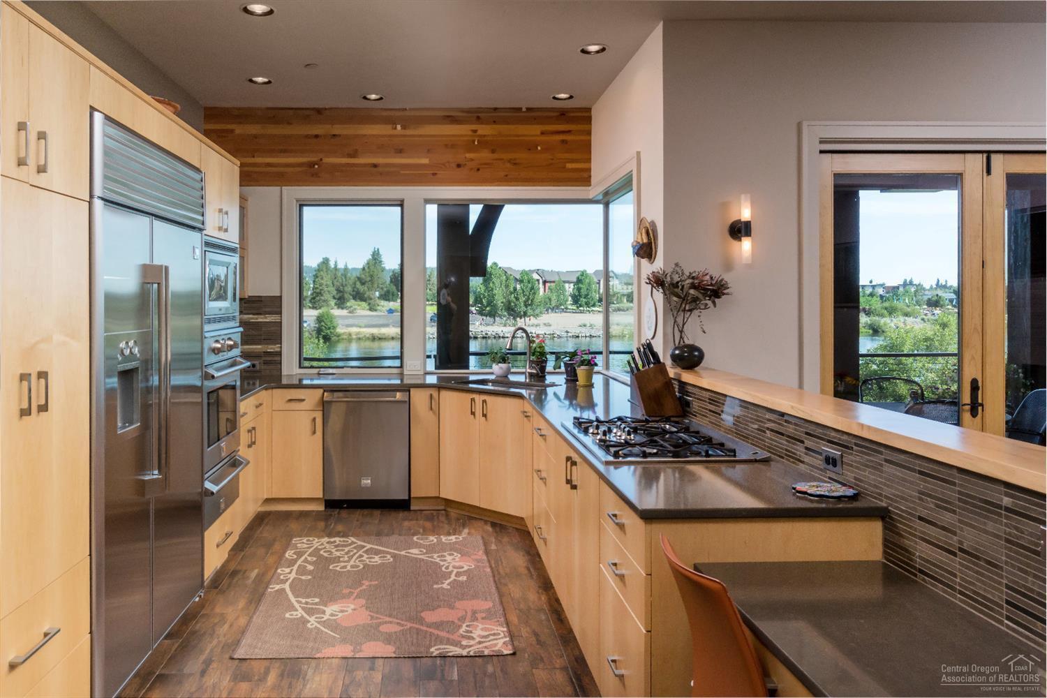 Deschutes Landing - Residential