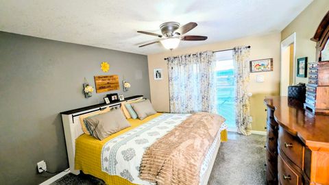 Tiny photo for 5119 Sturdivant Avenue, Klamath Falls, OR 97603 (MLS # 220213597)