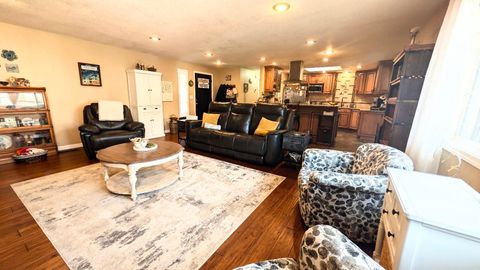 Tiny photo for 5119 Sturdivant Avenue, Klamath Falls, OR 97603 (MLS # 220213597)