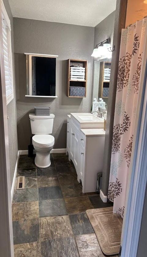 Tiny photo for 5119 Sturdivant Avenue, Klamath Falls, OR 97603 (MLS # 220213597)