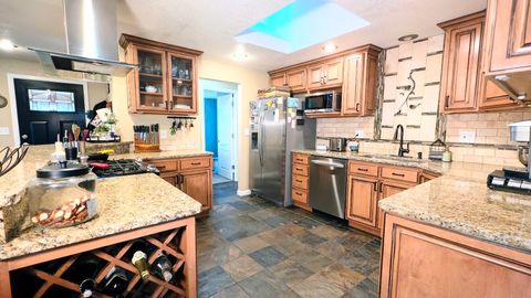 Tiny photo for 5119 Sturdivant Avenue, Klamath Falls, OR 97603 (MLS # 220213597)