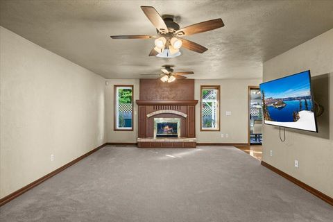Tiny photo for 2962 Leonard Avenue, Medford, OR 97504 (MLS # 220221301)