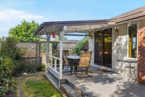 Tiny photo for 2962 Leonard Avenue, Medford, OR 97504 (MLS # 220221301)