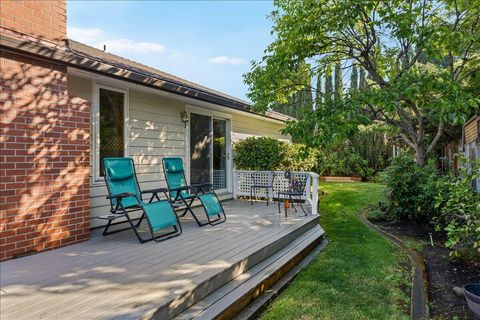 Tiny photo for 2962 Leonard Avenue, Medford, OR 97504 (MLS # 220221301)