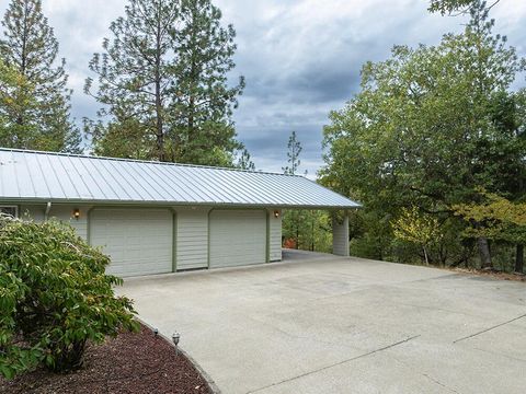 Tiny photo for 225 Lee Joy Drive, Grants Pass, OR 97526 (MLS # 220210811)