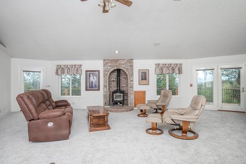 Tiny photo for 225 Lee Joy Drive, Grants Pass, OR 97526 (MLS # 220210811)