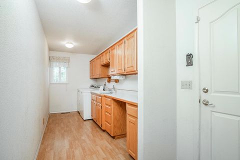 Tiny photo for 225 Lee Joy Drive, Grants Pass, OR 97526 (MLS # 220210811)