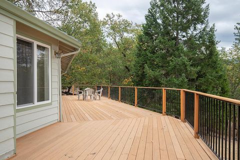 Tiny photo for 225 Lee Joy Drive, Grants Pass, OR 97526 (MLS # 220210811)