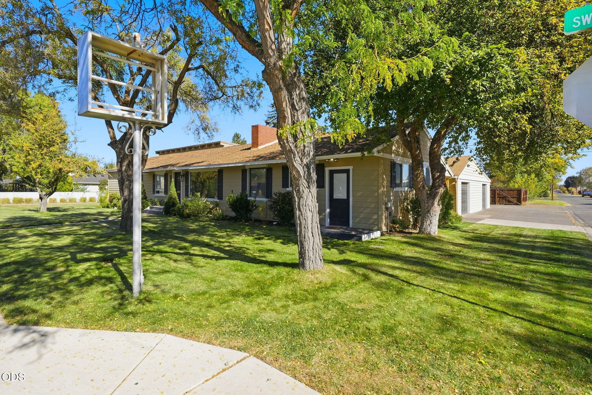 1040 SW 15th Street