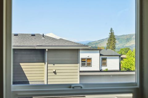 Tiny photo for 1250 29th Street, Hood River, OR 97031 (MLS # 220212848)