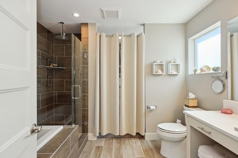 Tiny photo for 1250 29th Street, Hood River, OR 97031 (MLS # 220212848)