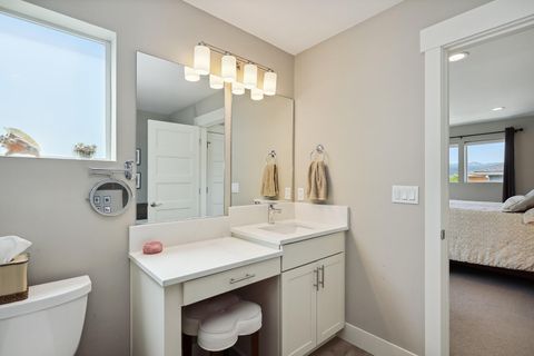 Tiny photo for 1250 29th Street, Hood River, OR 97031 (MLS # 220212848)