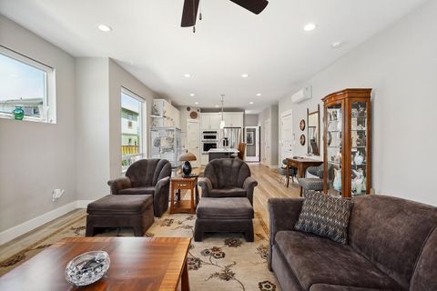 Tiny photo for 1250 29th Street, Hood River, OR 97031 (MLS # 220212848)