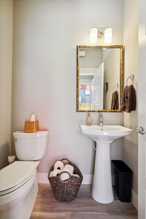 Tiny photo for 1250 29th Street, Hood River, OR 97031 (MLS # 220212848)