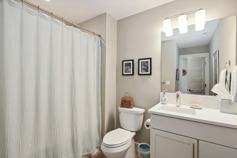 Tiny photo for 1250 29th Street, Hood River, OR 97031 (MLS # 220212848)