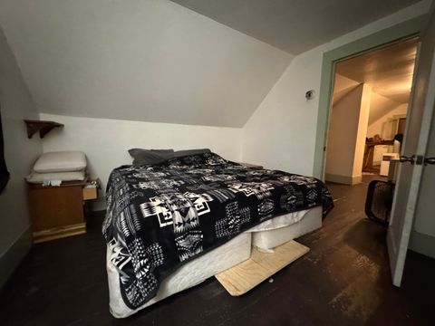 Tiny photo for 626 N 9th Street, Klamath Falls, OR 97601 (MLS # 220214277)